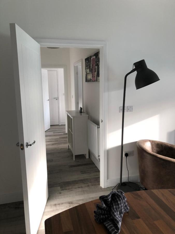 Raphael Heights Apartment Newport  Ngoại thất bức ảnh