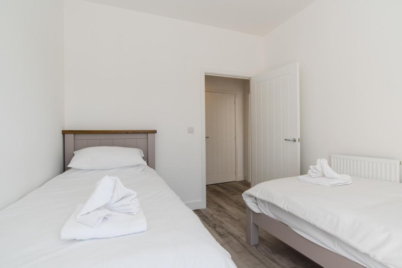 Raphael Heights Apartment Newport  Ngoại thất bức ảnh