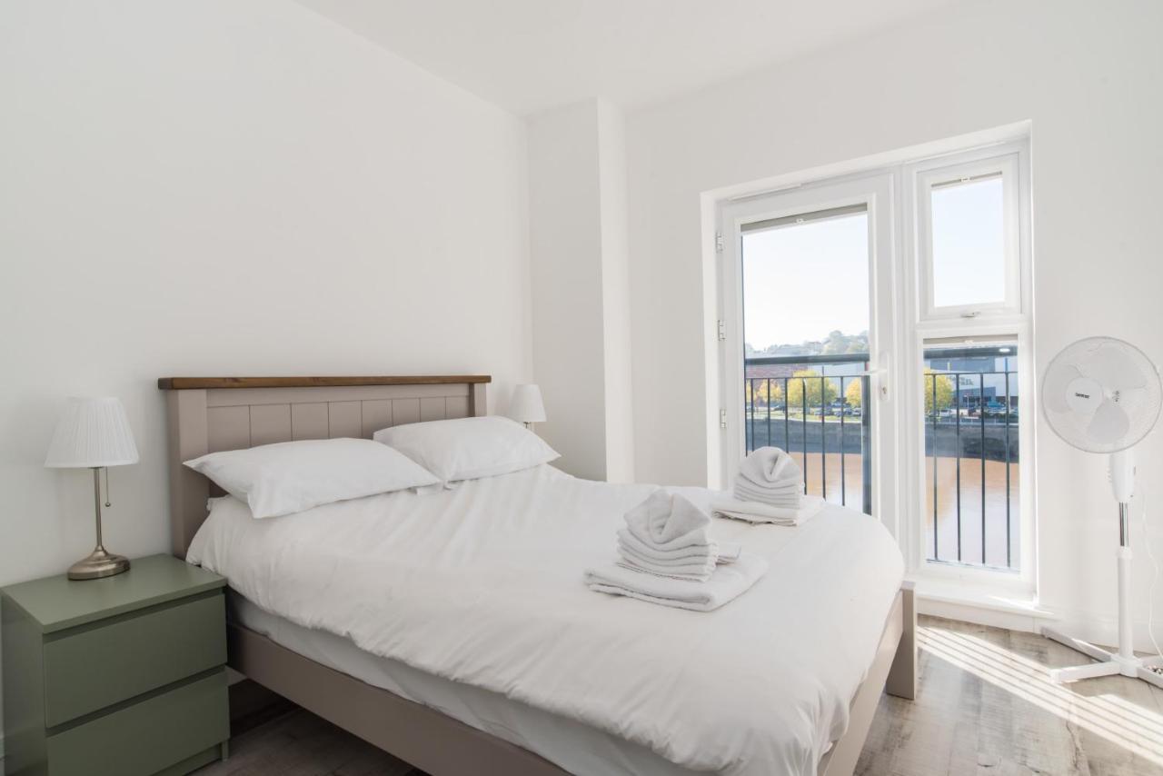 Raphael Heights Apartment Newport  Ngoại thất bức ảnh