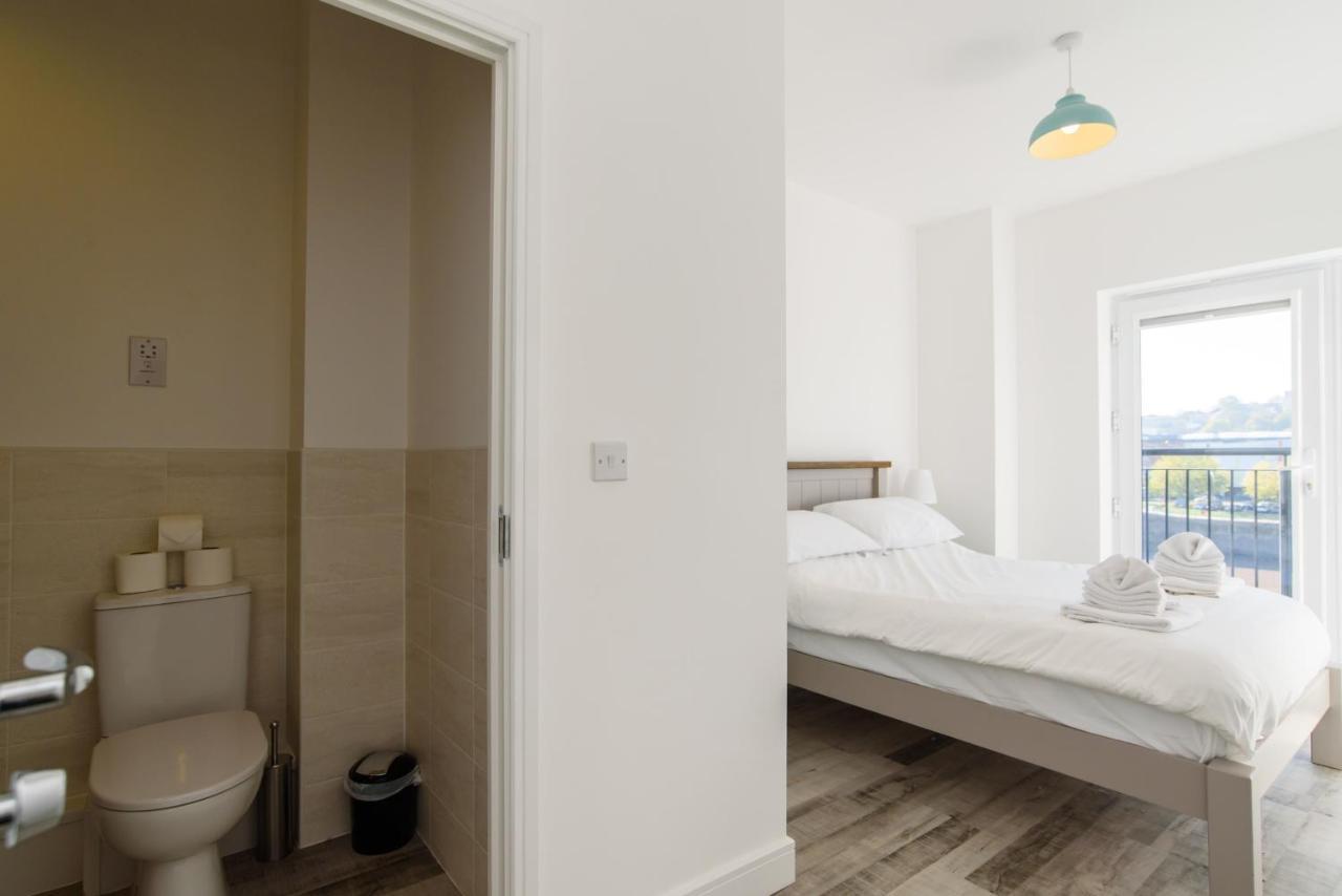Raphael Heights Apartment Newport  Ngoại thất bức ảnh