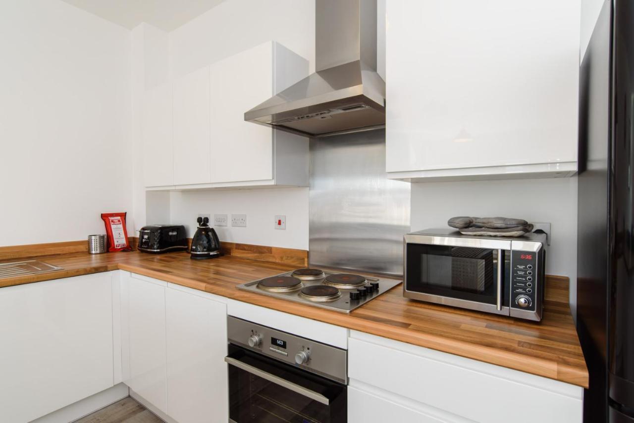 Raphael Heights Apartment Newport  Ngoại thất bức ảnh